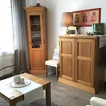 아파트 Schwalbennest_ Silke Felix 지르크도르프